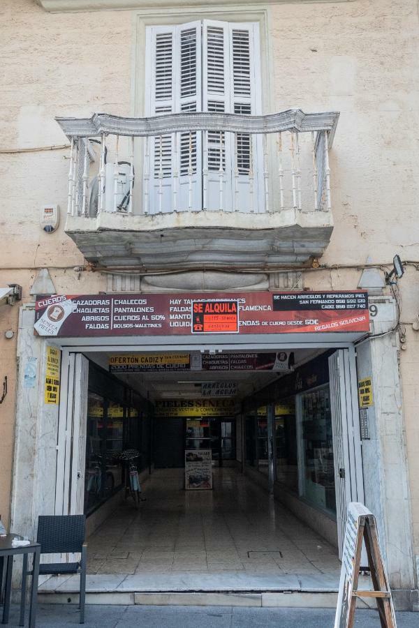 Apartamento La Galeria De San Antonio Cadiz Exterior photo