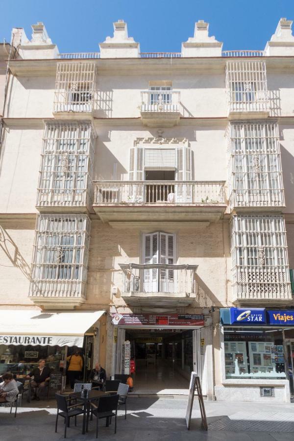Apartamento La Galeria De San Antonio Cadiz Exterior photo